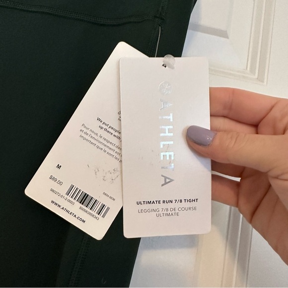 NWT Athleta ULTIMATE RUN 7/8 TIGHT
LEGGING 7/8 DE COURSE ULTIMATE - Picture 10 of 10